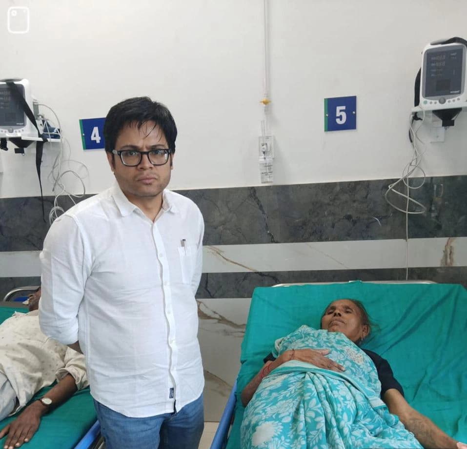 Dr. Manish Kumar Sharma — clinic and patient care moments, photo 1